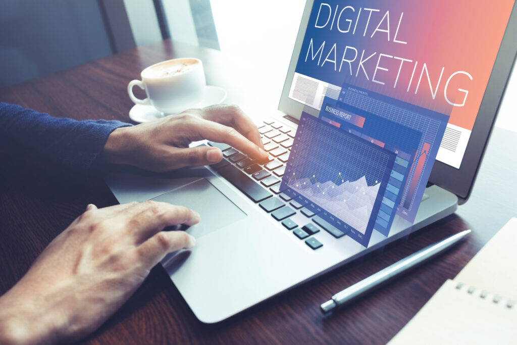 ¿Cómo influye el marketing digital en las empresas?
